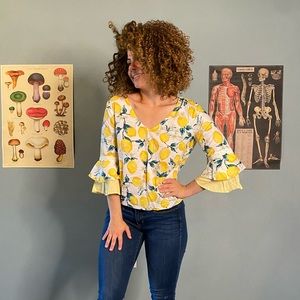 Flirty Lemon Top